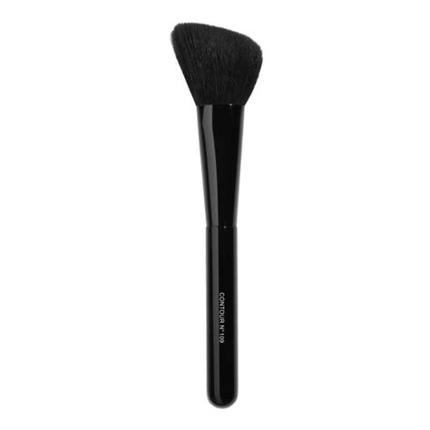 chanel pinceau contour paupières contour shadow brush|PINCEAU CONTOUR N°109 Contouring brush .